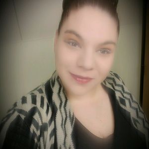 Meet your Posher, Veronica